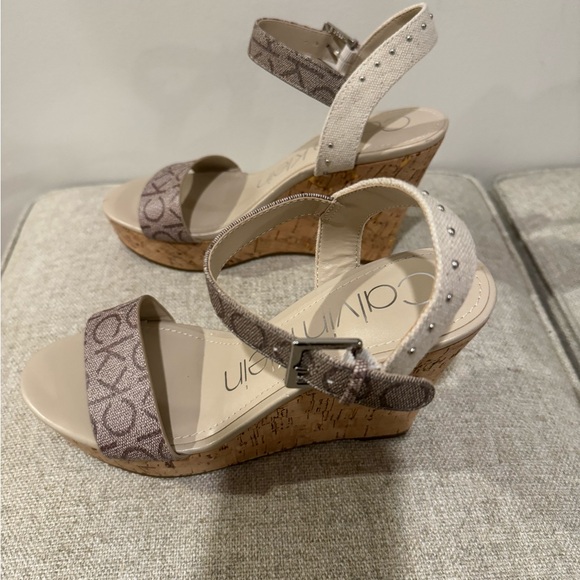 Brand New Calvin Klein Karmona Sandals Natural Wedges. Size 8.5B - Picture 8 of 10